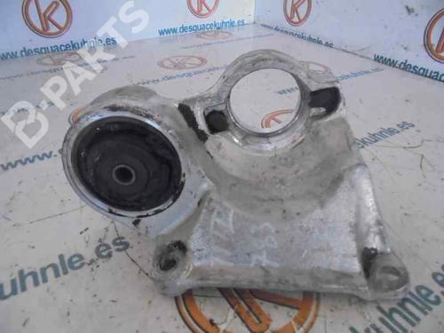 Used Engine mount NISSAN PRIMERA Hatchback (P11) 2.0 TD (90 hp) 10269685