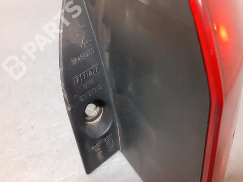 Right taillight FIAT CROMA (194_) 1.9 D Multijet (194AXB1B) | BP9072951C35 