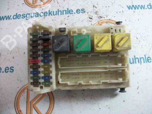 Fuse box FORD MONDEO II (BAP) 1.8 TD (90 hp) 2461095