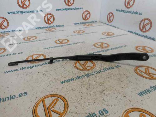 Front windshield wiper arm AUDI A8 D2 (4D2, 4D8) 3.7 quattro | BP3512788C143 