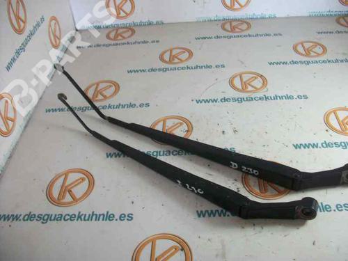 Front windshield wiper arm TOYOTA COROLLA Verso (_E12_) 1.6 VVT-i (ZZE121_, ZZE121R) BP3526527C143