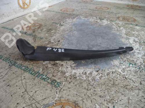 Used Rear windshield wiper arm NISSAN MICRA III (K12) 1.2 16V (65 hp) 3527126