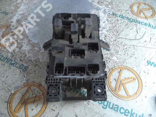 Fuse box TOYOTA AVENSIS Liftback (_T22_) 1.6 i (AT220_, AT220R) | BP3527084E1 
