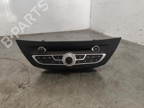 Used Radio RENAULT LAGUNA Coupe (DT0/1) 1.5 dCi (110 hp) 30077811