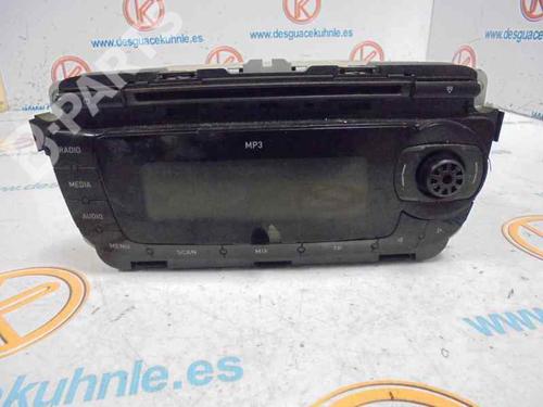 Radio SEAT LEON (1P1) 1.9 TDI (90 hp) 1P0035153B | 1P0035153B |