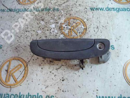 Used Front right exterior door handle HYUNDAI GETZ (TB) 1.1 (63 hp) 2475503