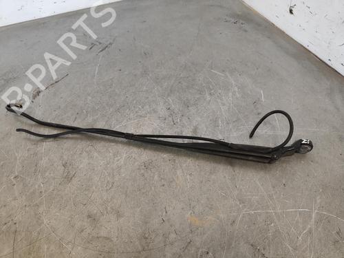 Used Front windshield wiper arm MERCEDES-BENZ VITO Van (W638) [1997-2003]  13452378