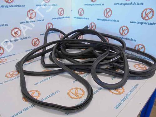 Gummiliste VW GOLF V (1K1) 1.9 TDI (105 hp) 14178335