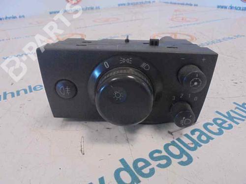 Used Headlight switch OPEL VECTRA C (Z02) [2002-2009]  2479644