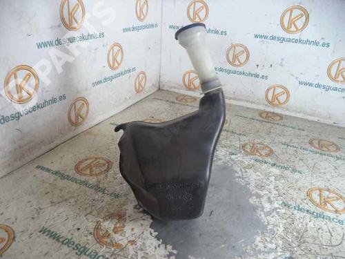 Used Windscreen washer tank CITROËN SAXO (S0, S1) 1.1 X, SX (60 hp) 7428162