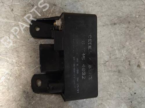 Used Electronic module Electronic module MERCEDES-BENZ S-CLASS (W220, V220) S 320 CDI (220.026, 220.126) (197 hp) 39693944 39693944