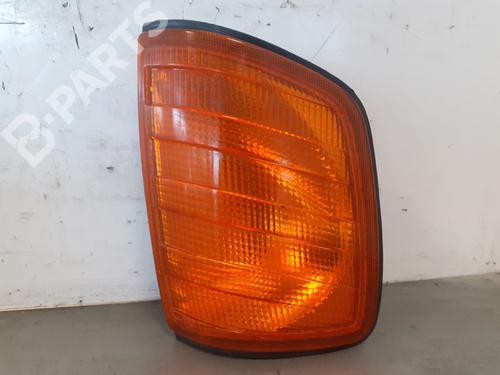 Used Right front indicator MERCEDES-BENZ 124 Saloon (W124) [1984-1993]  9364194