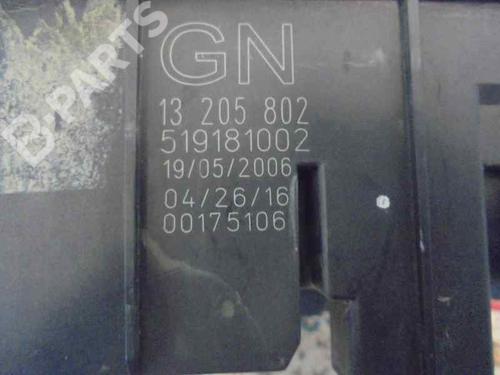 Fuse box OPEL VECTRA C (Z02) 1.9 CDTI (F69) | BP2496557E1 