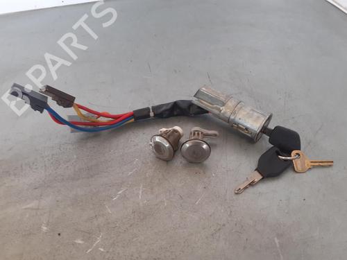 Used Ignition barrel PEUGEOT 106 I (1A, 1C) [1991-1996]  8133904