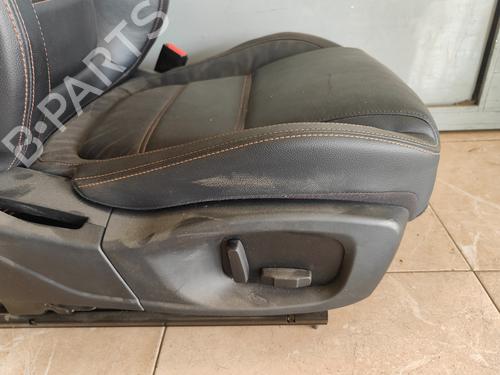 Right front seat JAGUAR XE (X760) 2.0 D AWD | BP29915249C16 - Image 4