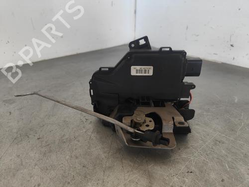 Używane Zamek drzwi przednich prawych AUDI A4 B6 (8E2) 2.5 TDI (155 hp) 15823140