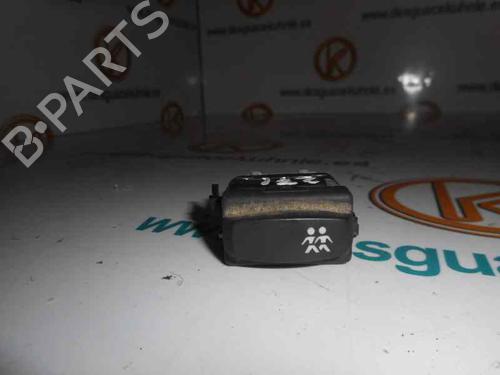 Andre RENAULT LAGUNA II (BG0/1_)  BP14178074O1