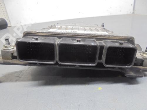 Engine control unit (ECU) RENAULT SCÉNIC II (JM0/1_)  | BP2464676M57 