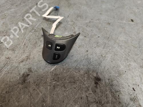 Steering wheel controls ALFA ROMEO GT (937_) 1.9 JTD (937CXN1B) | BP24653698E15 