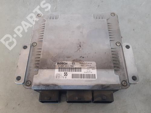 Used Engine control unit (ECU) CITROËN C5 I (DC_) [2001-2005]  8200874