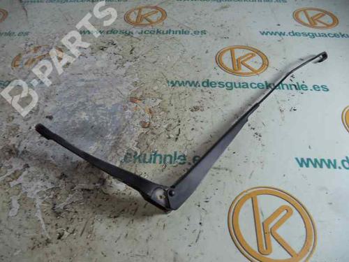 Used Front windshield wiper arm PEUGEOT 106 II (1A_, 1C_) 1.5 D (57 hp) 6633011