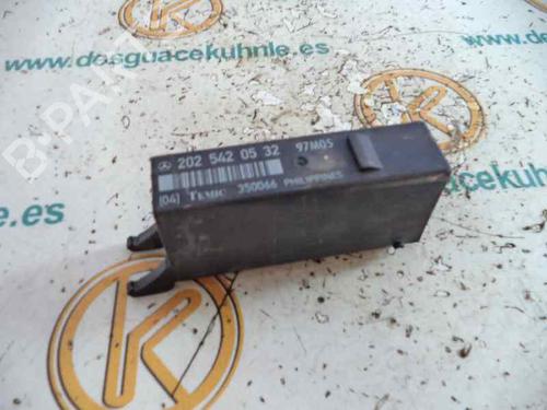 Used Electronic module MERCEDES-BENZ C-CLASS (W202) C 250 Turbo-D (202.128) (150 hp) 14193526