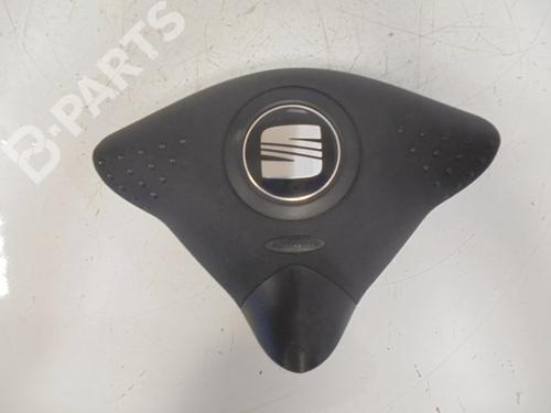 Used Driver airbag SEAT CORDOBA (6K1, 6K2) 1.9 SDI (68 hp) 6807654