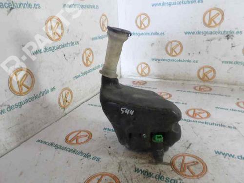 Used Windscreen washer tank CITROËN SAXO (S0, S1) 1.5 D (57 hp) 7428232