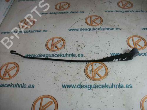 Used Front windshield wiper arm OPEL CORSA B (S93) 1.7 D (F08, F68, M68) (60 hp) 6632645