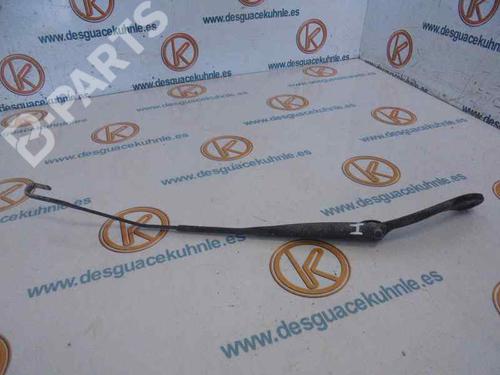 Used Front windshield wiper arm RENAULT MEGANE II Saloon (LM0/1_) 1.9 dCi (LM0G, LM1G, LM2C) (120 hp) 6631395