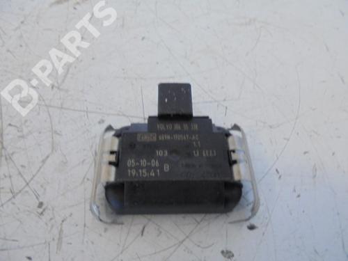 Electronic sensor VOLVO S80 II (124) 4.4 V8 AWD | BP6896908M84 