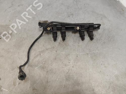 Used Injection rail RENAULT CLIO I (B/C57_, 5/357_) [1990-1999]  15891683