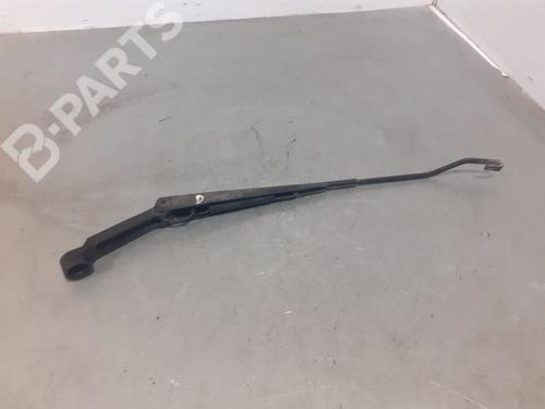Used Front windshield wiper arm CHEVROLET LACETTI (J200) 1.6 (109 hp) 8894232