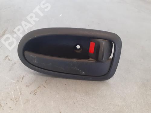 Høyre bak invendig håndtak HYUNDAI MATRIX (FC) [2001-2010]  8359761