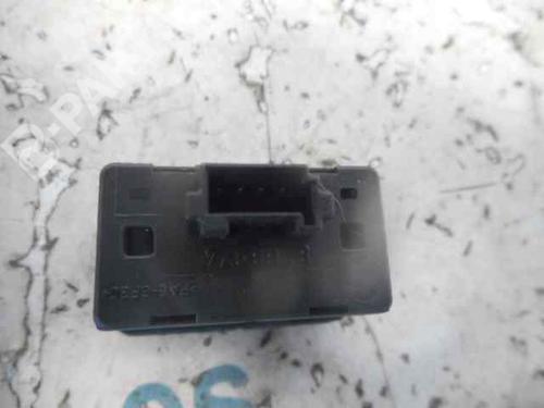 Right front window switch BMW 5 (E39) 528 i | BP2479879I26 