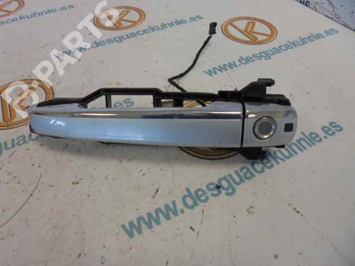 Used Front left exterior door handle MERCEDES-BENZ E-CLASS (W210) E 270 CDI (210.016) (170 hp) 3465100