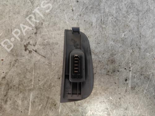 Right front window switch RENAULT MEGANE I (BA0/1_) | BP30336768I26