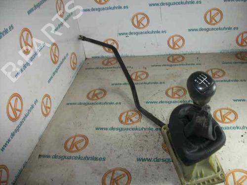 Used Gear lever RENAULT MEGANE I Classic (LA0/1_) [1996-2008]  7429798