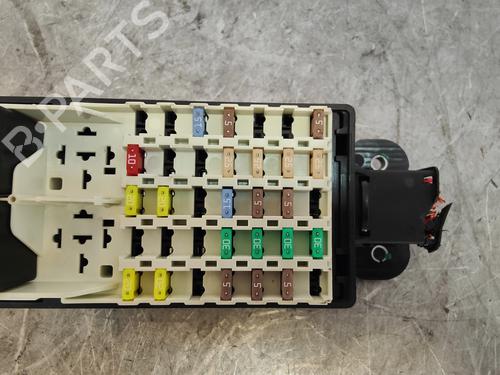 Fuse box JAGUAR XE (X760) 2.0 D AWD | BP29863672E1