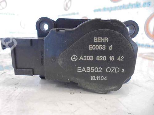 Heater blower motor MERCEDES-BENZ E-CLASS T-Model (S211) E 320 T CDI (211.226) (204 hp) 4468201