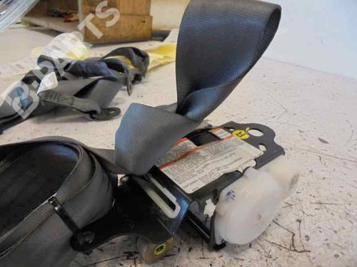 Front right seatbelt SUZUKI GRAND VITARA I (FT, HT) 2.5 V6 24V 4x4 (TD62, SQ625) | BP8754217I25 