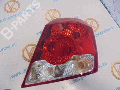 Used Right taillight CHEVROLET AVEO / KALOS Hatchback (T200) 1.4 16V (94 hp) 2786983