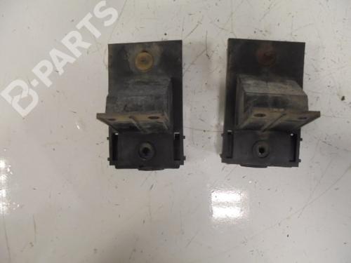 Used Front bumper reinforcement VOLVO 460 (464) [1988-1996]  6555546