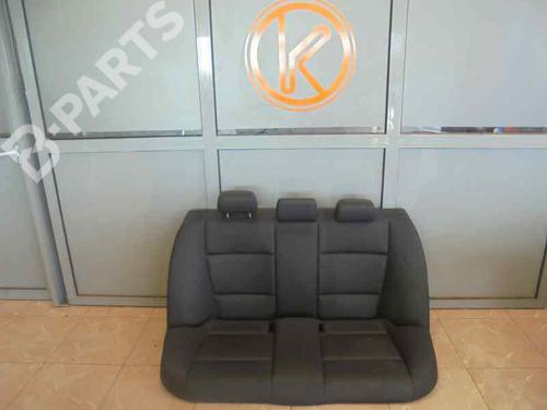 Rear seat BMW 3 (E90) 320 d xDrive (177 hp)null