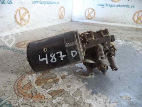 Used Front wiper motor SEAT CORDOBA (6K1, 6K2) 1.4 i (60 hp) 2488938