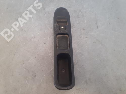 Interrupteur de vitre avant droite PEUGEOT 307 Break (3E) [2002-2009]  10136940