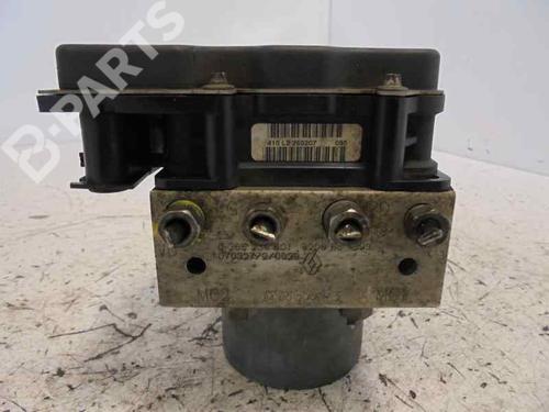 Used ABS pump RENAULT MEGANE II Saloon (LM0/1_) [2003-2025]  5338329