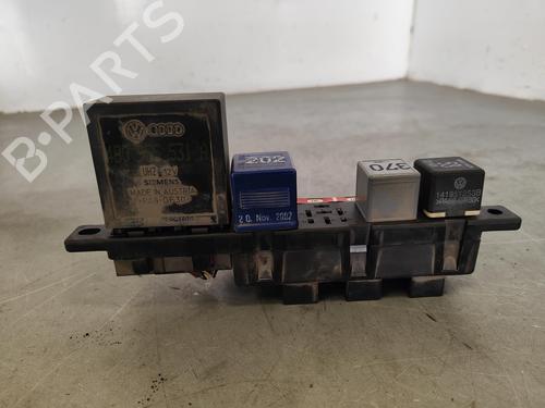 Fuse box VW PASSAT B5.5 (3B3)  | BP15734979E1 