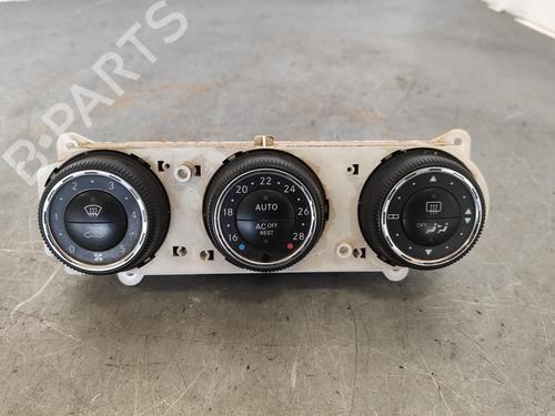 Used Climate control MERCEDES-BENZ M-CLASS (W163) ML 270 CDI (163.113) (163 hp) 15670951