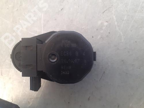 Heater blower motor BMW 5 (E60) 525 d | BP8952198M62 